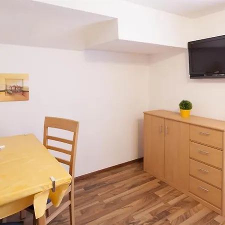 Gaestehaus Sahin Apartment *