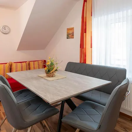 Gaestehaus Sahin Apartment Bartholomaeberg