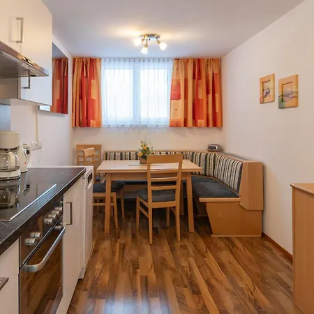 Gaestehaus Sahin Apartament Bartholomäberg